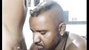 Fudeu meu cu depois do futebol e gozou dentro