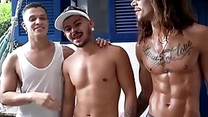 Circle of - caco foxx & ricardo jones & henrrique bailarino - bareback (surfista dotado)