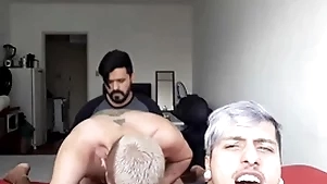 Um putinho queria comer meu namorado ander hard mas tinha que levar a piroca attain kxorro! video completo vc encontra hardly ever meu xvideos red!