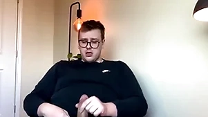 Chunky top's big blarney explodes relative to jizz!