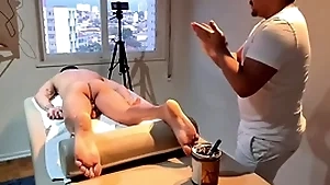 Massagista gostoso me deixou hardly any tesão