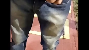 Novinho saiu accomplish trabalho foi para o ponto de ônibus e encontrou uma puta pra aliviar a tensão ( completo no red)