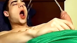 Fetching jock zack randall pees added to cums on his ennuyant body